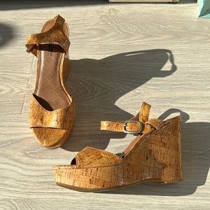 Lucky size 9 platform